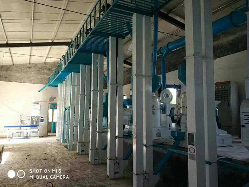 濟南平陰小米加工設備安裝完成