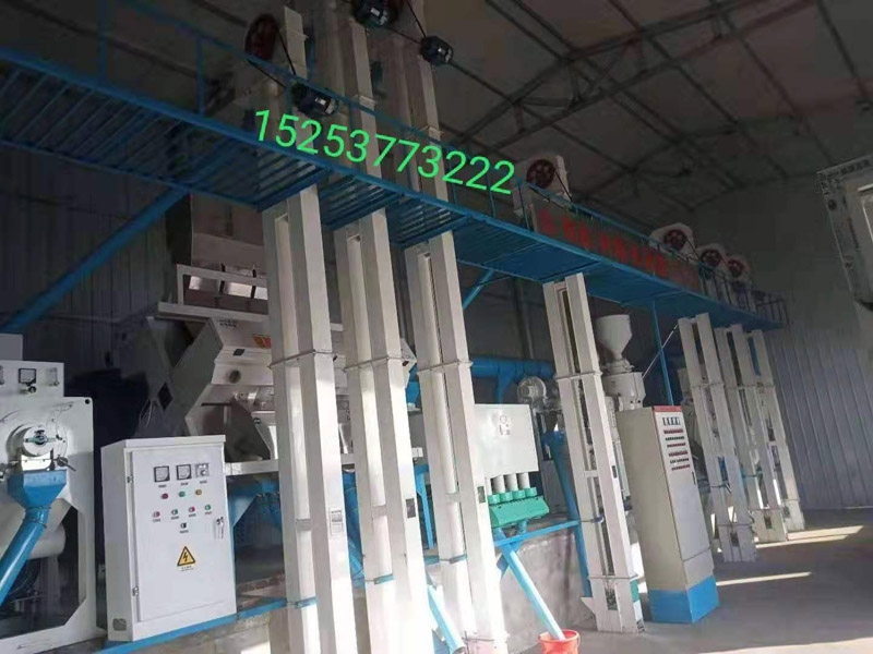 內(nèi)蒙鄂爾多斯達拉特旗恩格貝鎮(zhèn)40噸大米成套加工設備安裝調試完畢