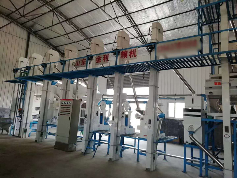 山西呂梁嵐縣20噸小米成套加工設(shè)備安裝調(diào)試完畢